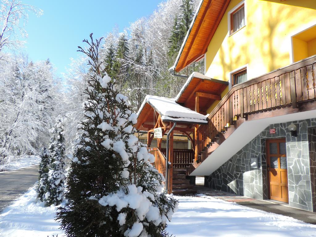 Apartments Gatej Cerkno Exterior foto