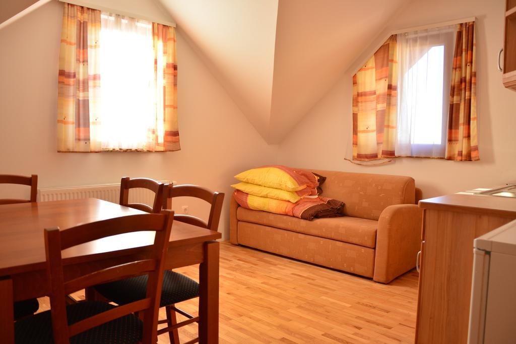 Apartments Gatej Cerkno Exterior foto